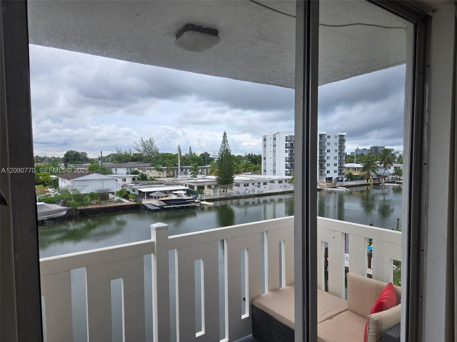 WATERWAY PLAZA CONDO · #412 in Miami Beach - Photo 13