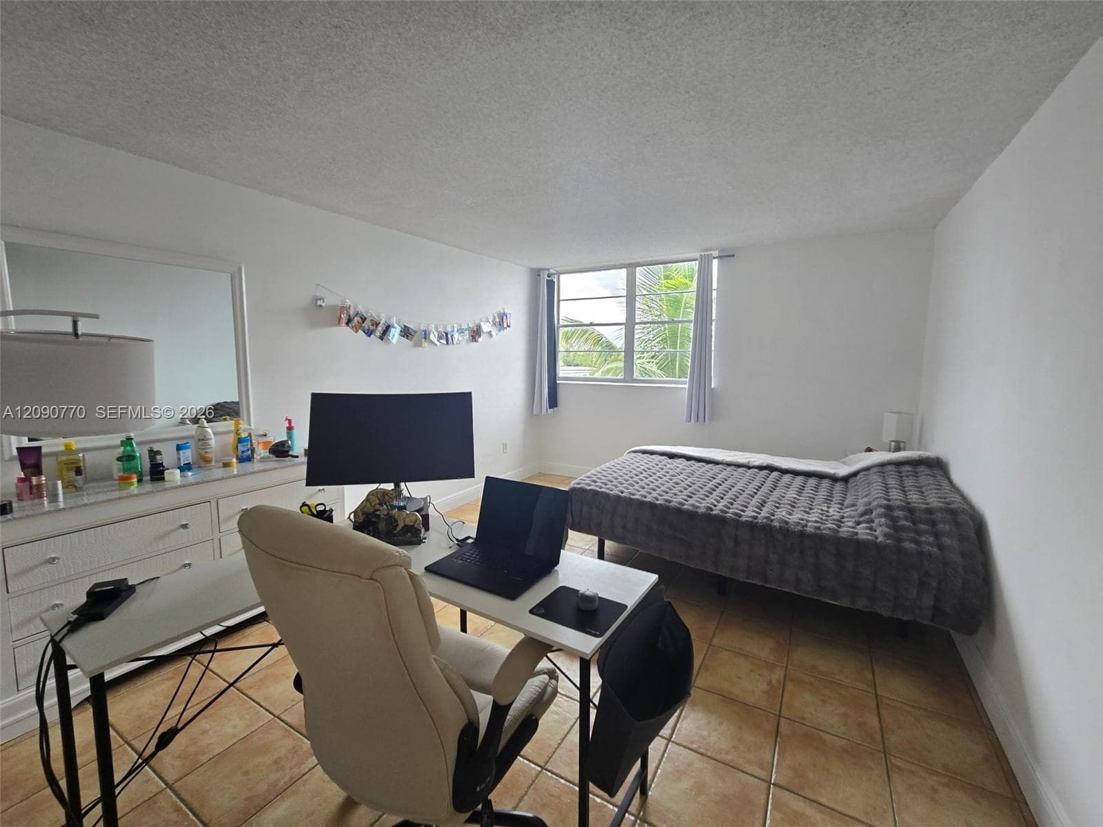 Second bedroom