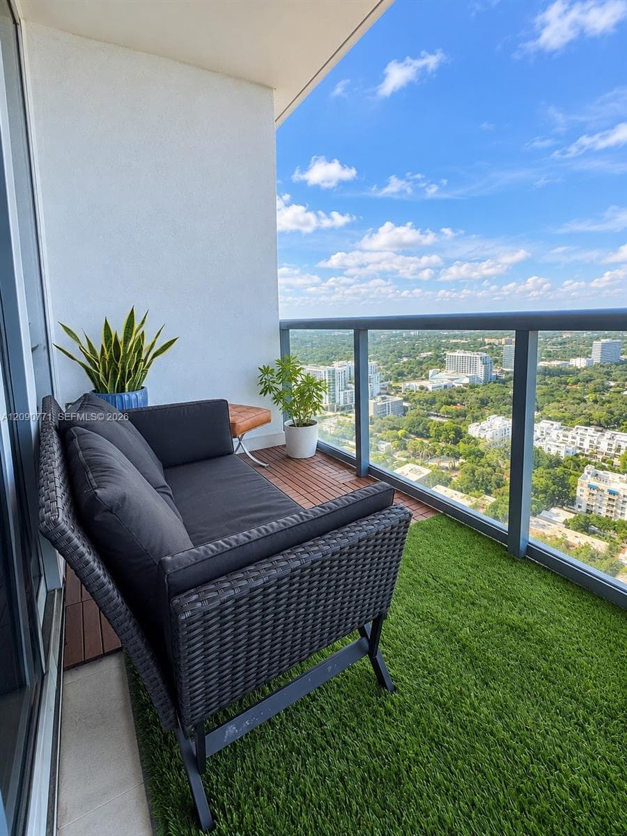 Blue Condominium · #3105 in Miami - Photo 3