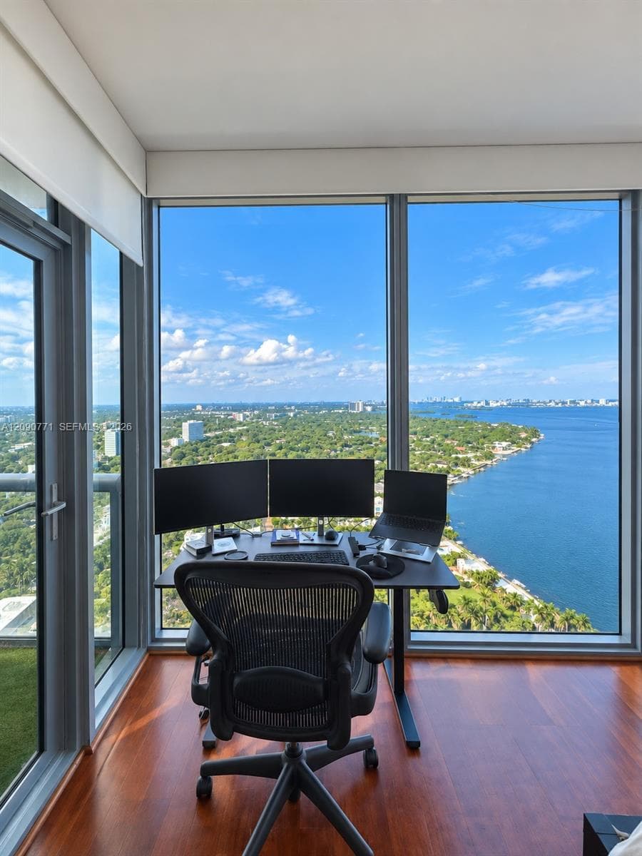 Blue Condominium · #3105 in Miami - Photo 1