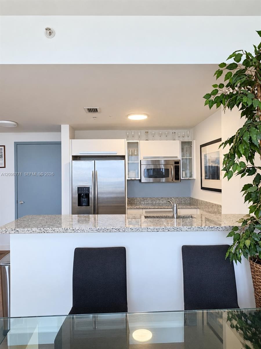 Blue Condominium · #3105 in Miami - Photo 5