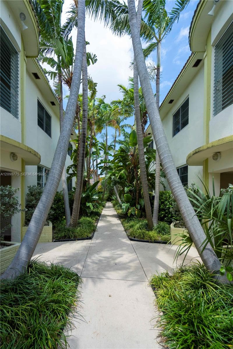 OCEANSIDE SEC ISLE OF NOR · #203 in Miami Beach - Photo 15
