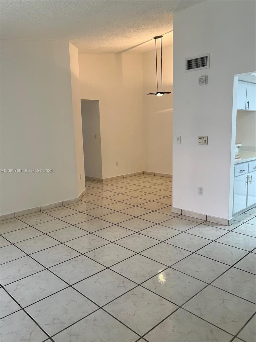 cARMEL lAKES · #206 in Miami - Photo 5