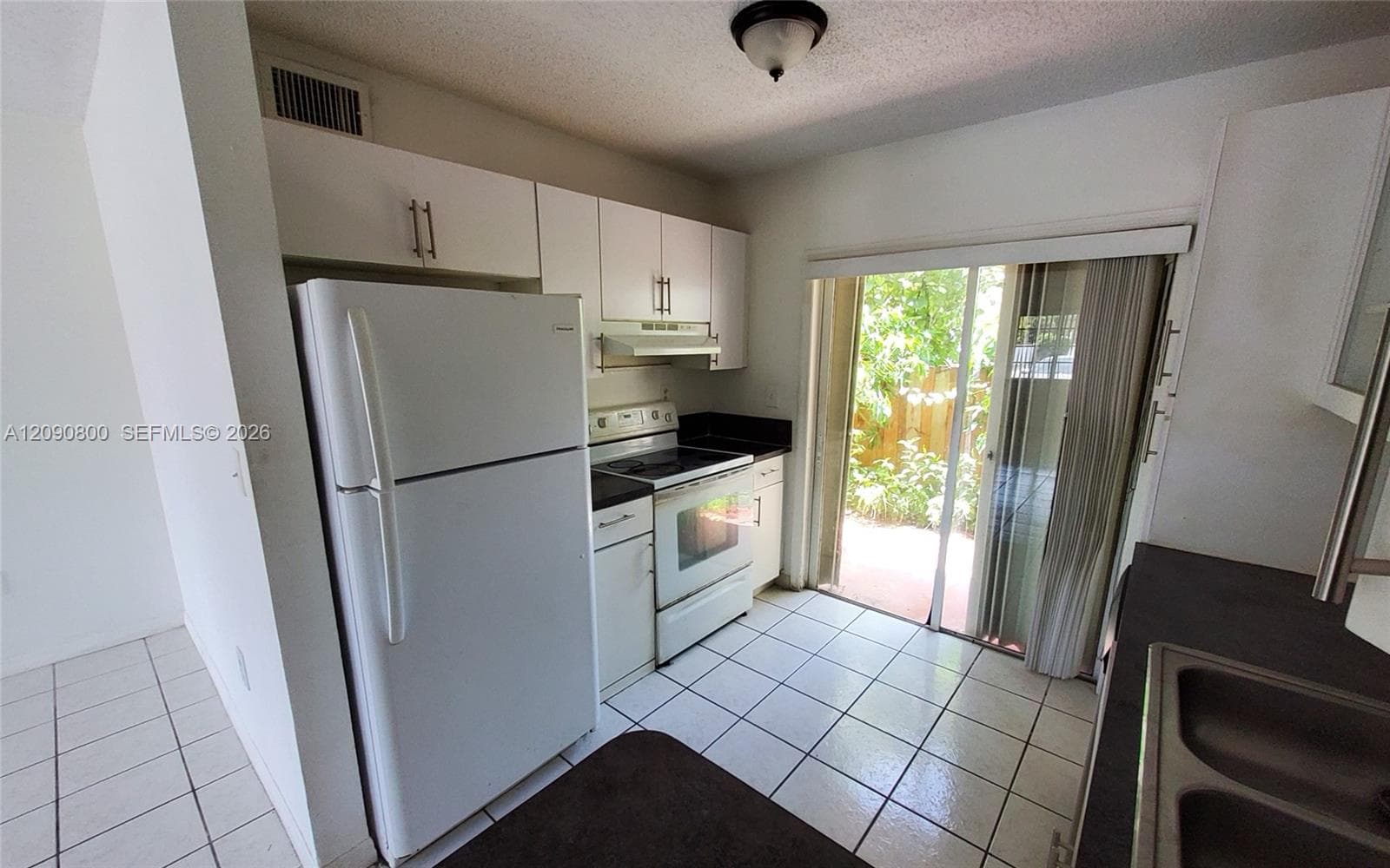 CONQUISTADOR VILLAS CONDO · #101 in Hialeah - Photo 6