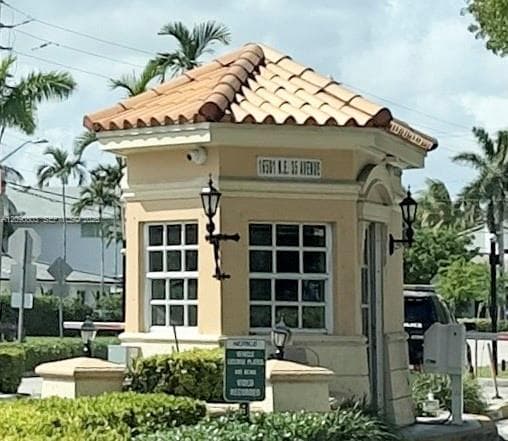 Neighborhood Guardhouse