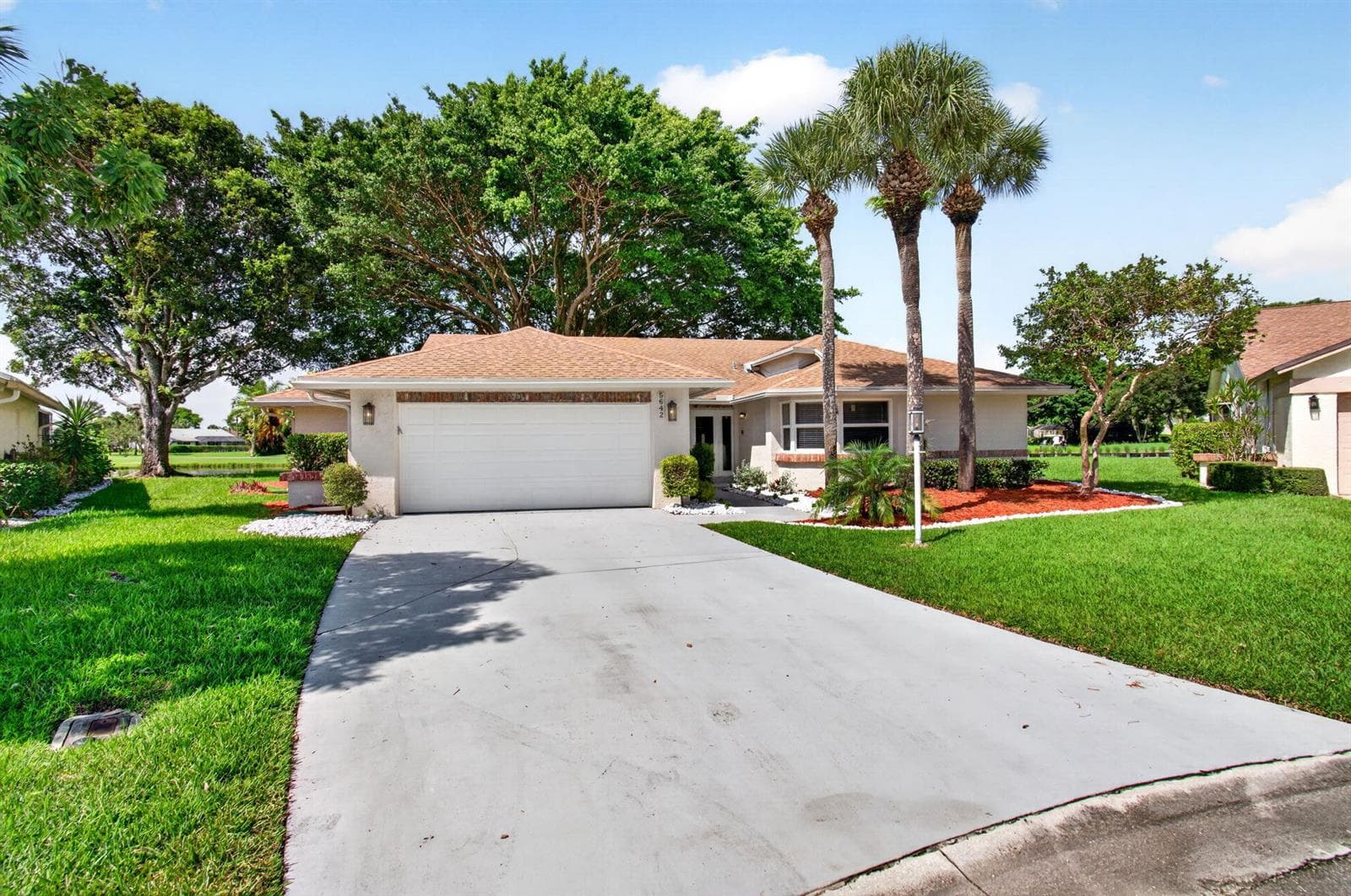 5642 Forest Oaks Terrace