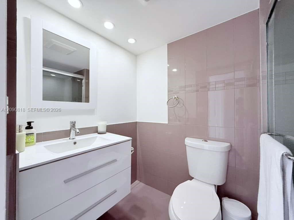 WINSTON TOWERS 200 · #1712 in Sunny Isles Beach - Photo 25