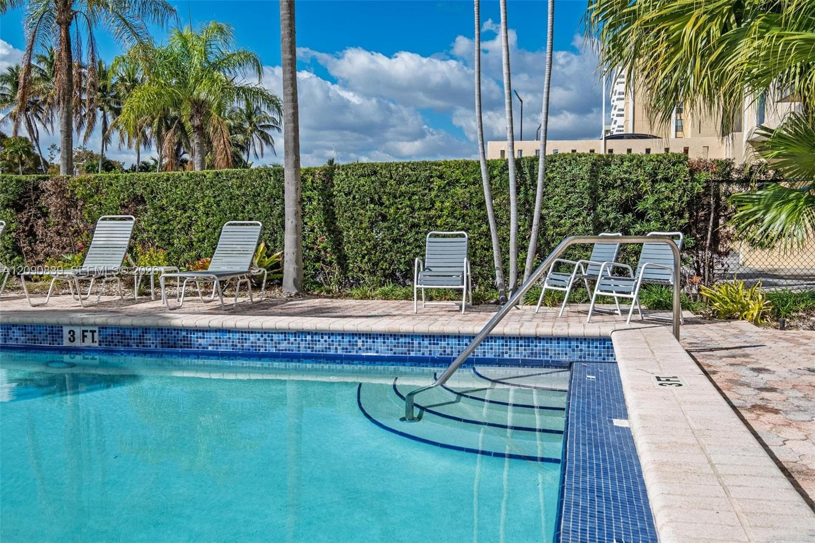VECINO DEL MAR CONDO · #811 in North Miami - Photo 6