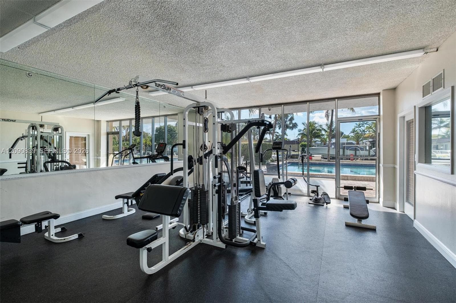 VECINO DEL MAR CONDO · #811 in North Miami - Photo 12