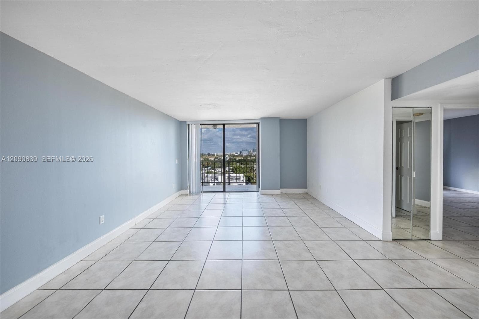 VECINO DEL MAR CONDO · #811 in North Miami - Photo 22