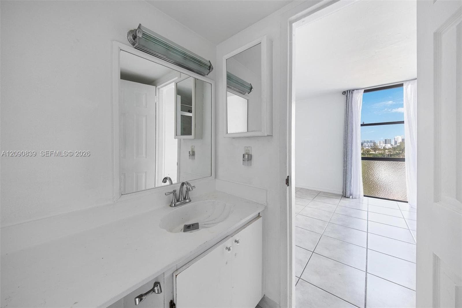 VECINO DEL MAR CONDO · #811 in North Miami - Photo 34