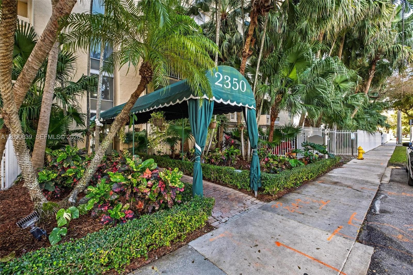 VECINO DEL MAR CONDO · #811 in North Miami - Photo 14