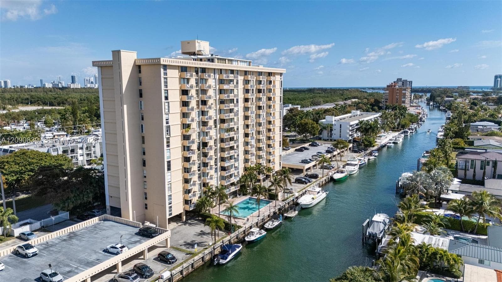 VECINO DEL MAR CONDO · #811 in North Miami - Photo 50