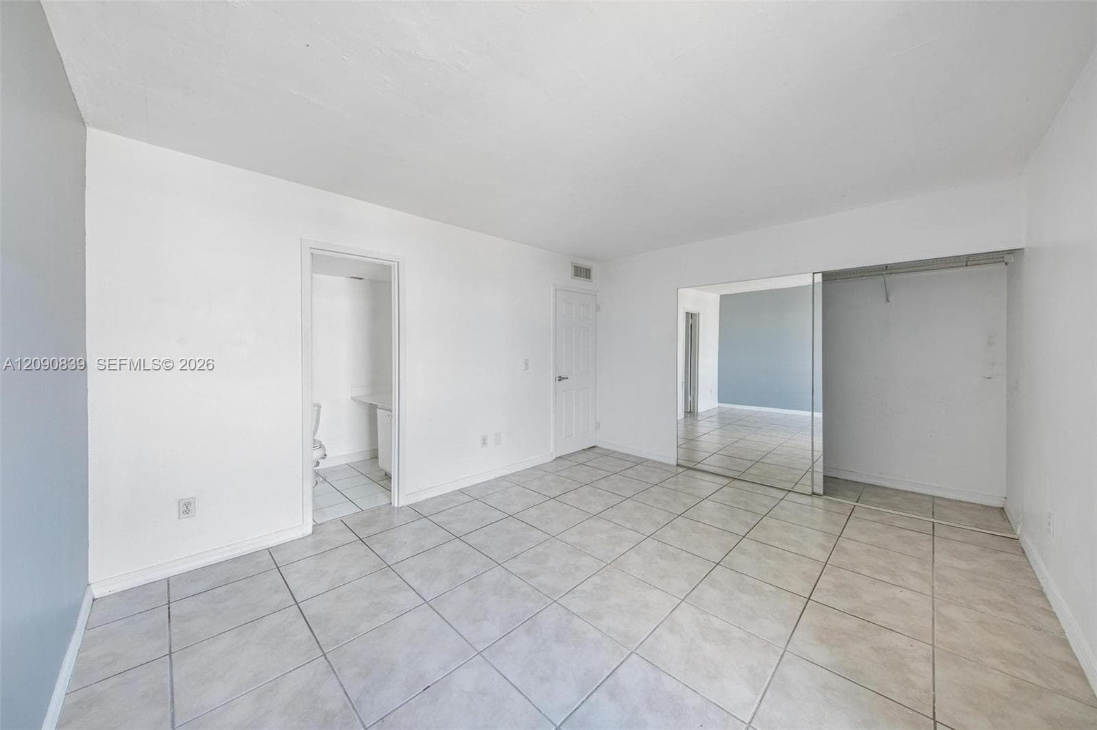 VECINO DEL MAR CONDO · #811 in North Miami - Photo 31