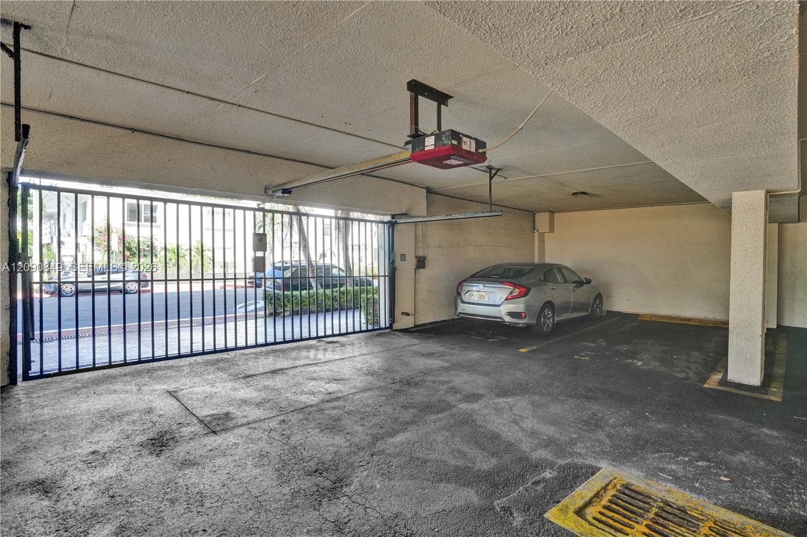 FRANCES CONDO APTS · #502 in Miami Beach - Photo 22