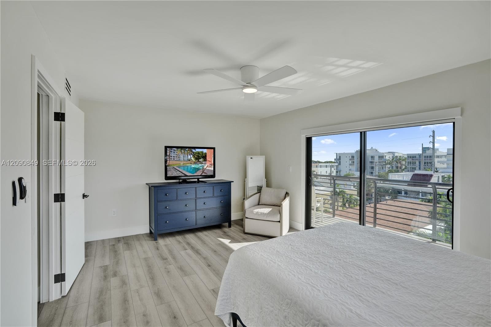 FRANCES CONDO APTS · #502 in Miami Beach - Photo 10