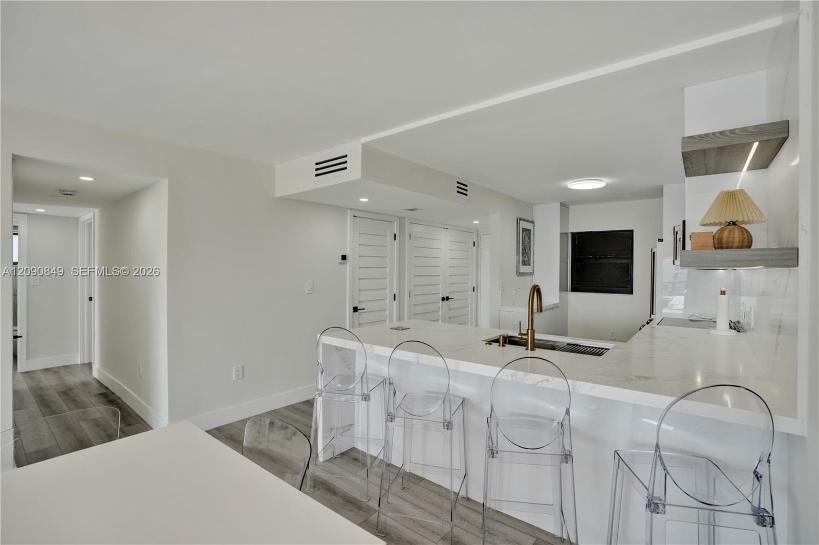 FRANCES CONDO APTS · #502 in Miami Beach - Photo 14