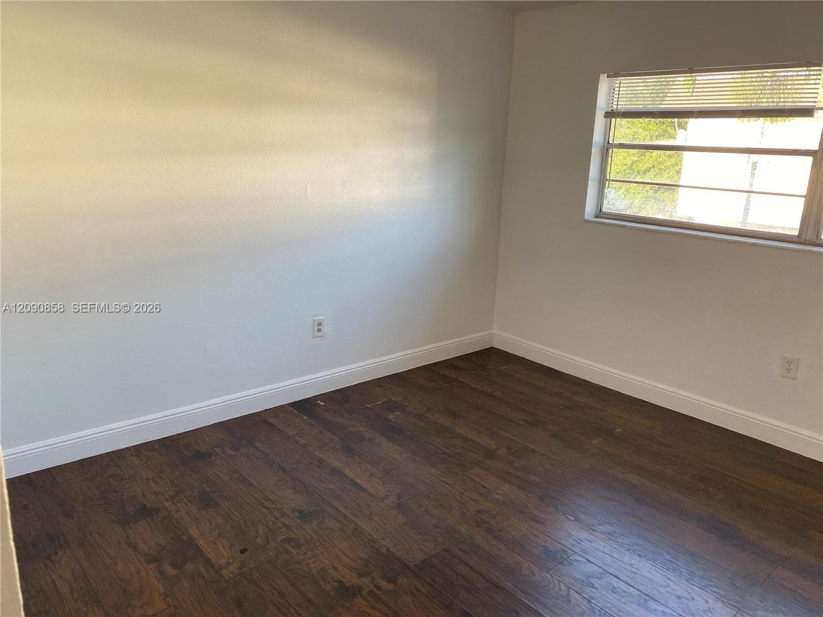 1460 NE 151st St #102 photo 11