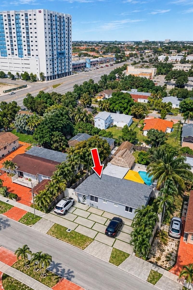 10665 SW 6 St photo 1