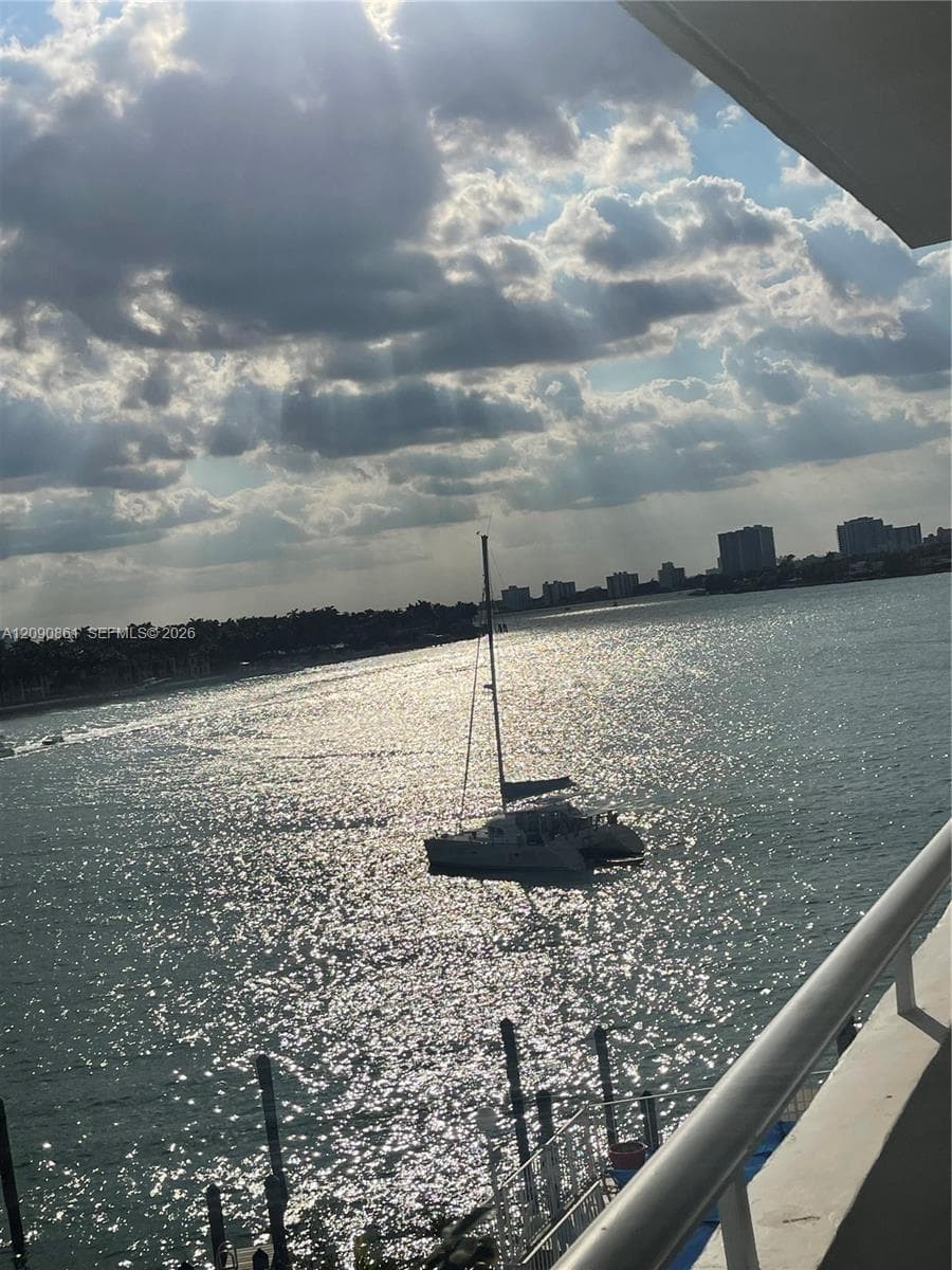 INDIAN CREEK CL MARINA CO · #4D in Miami Beach - Photo 12