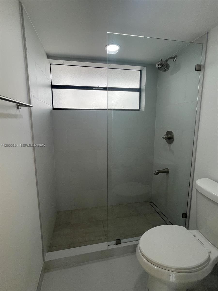INDIAN CREEK CL MARINA CO · #4D in Miami Beach - Photo 9