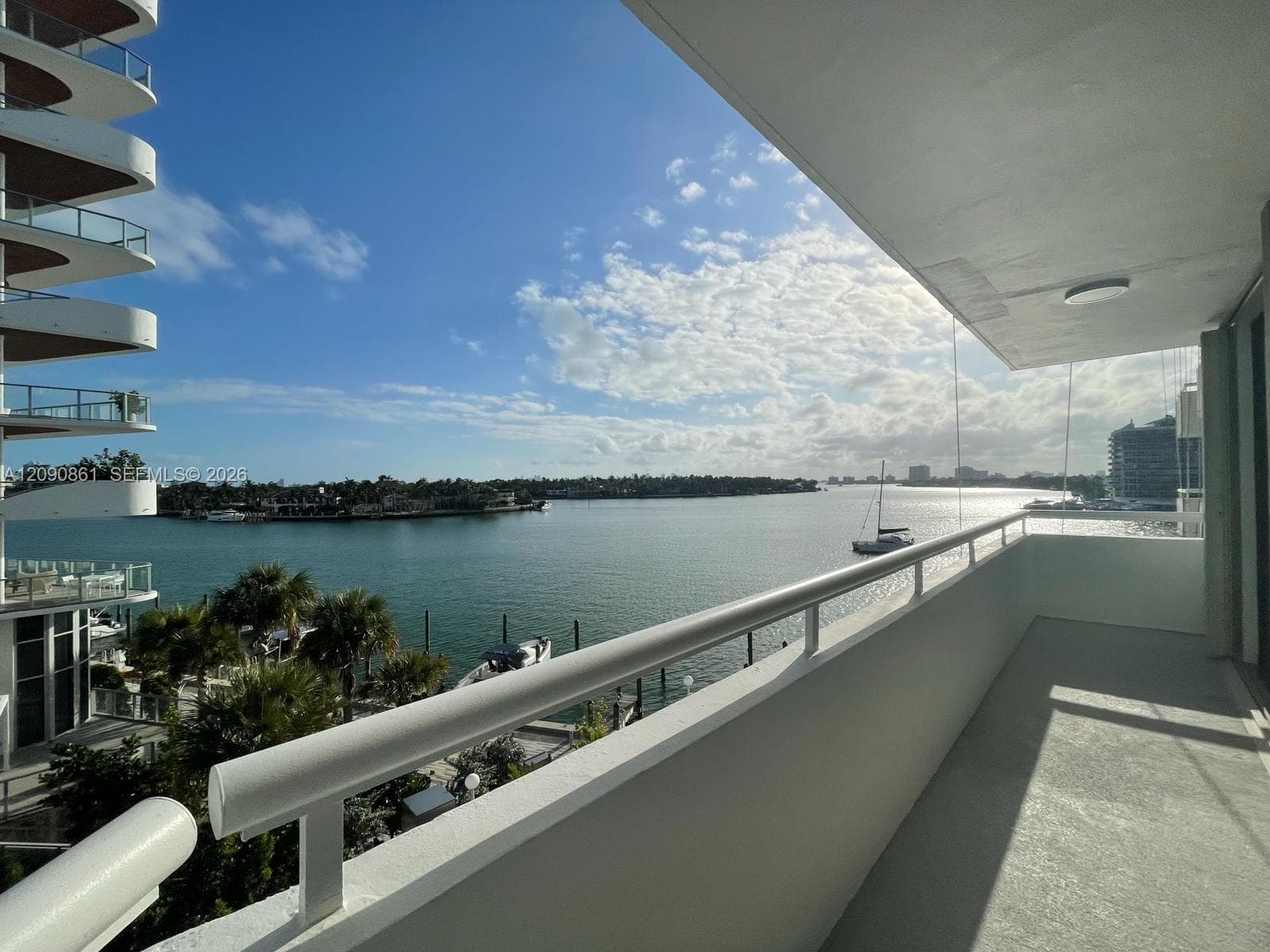 INDIAN CREEK CL MARINA CO · #4D in Miami Beach - Photo 14