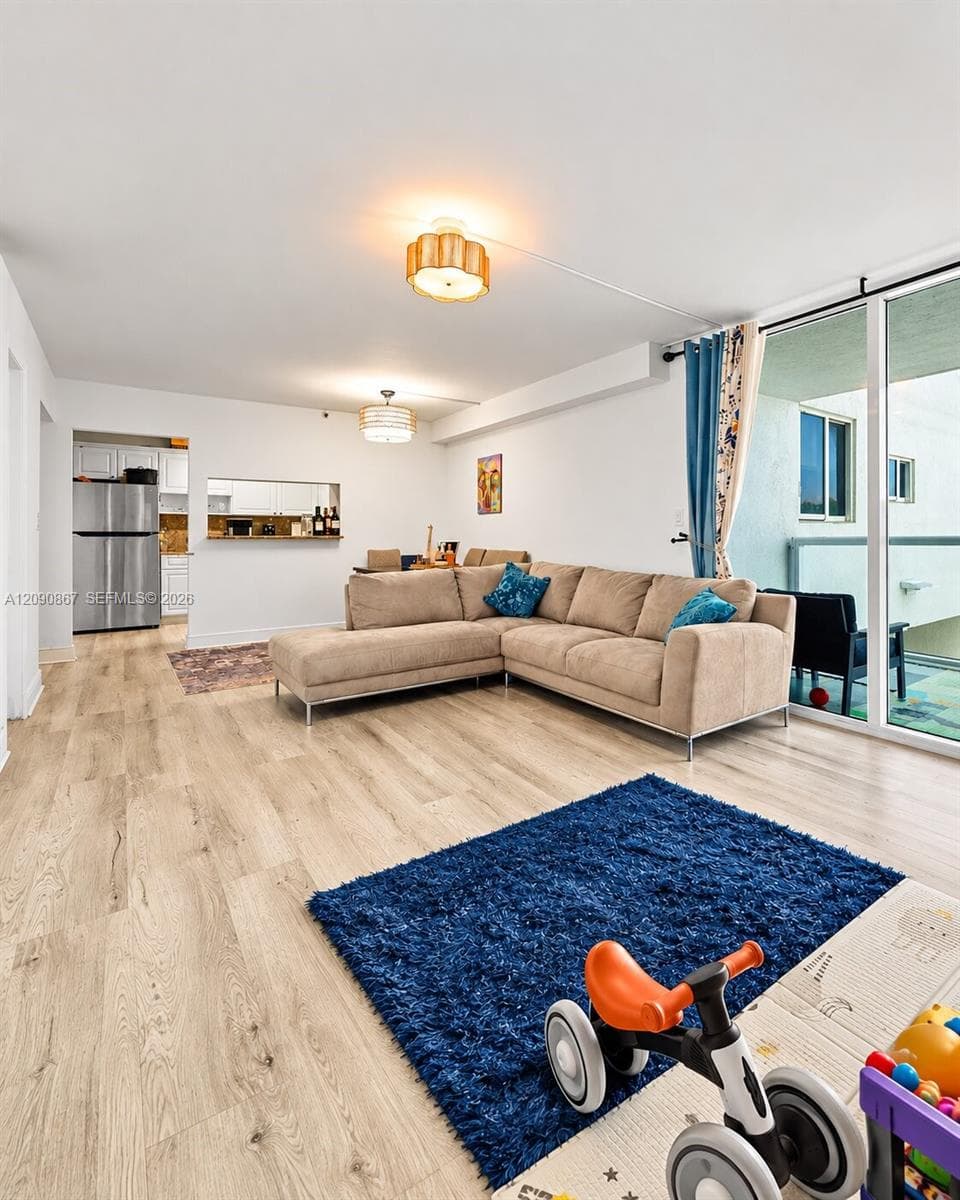 THE ROYAL CLUB CONDO · #202 in Miami Beach - Photo 10
