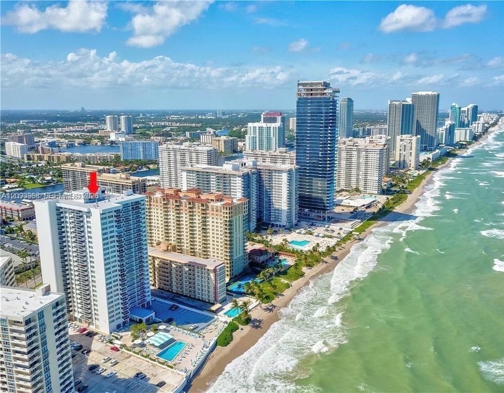 PARKER TOWER CONDO · #305 in Hallandale Beach - Photo 8