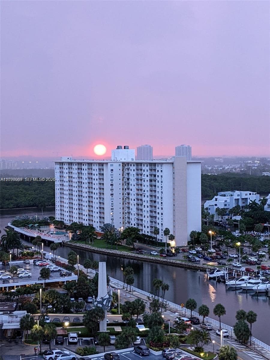 ARLEN HOUSE EAST CONDO · #1827 in Sunny Isles Beach - Photo 25