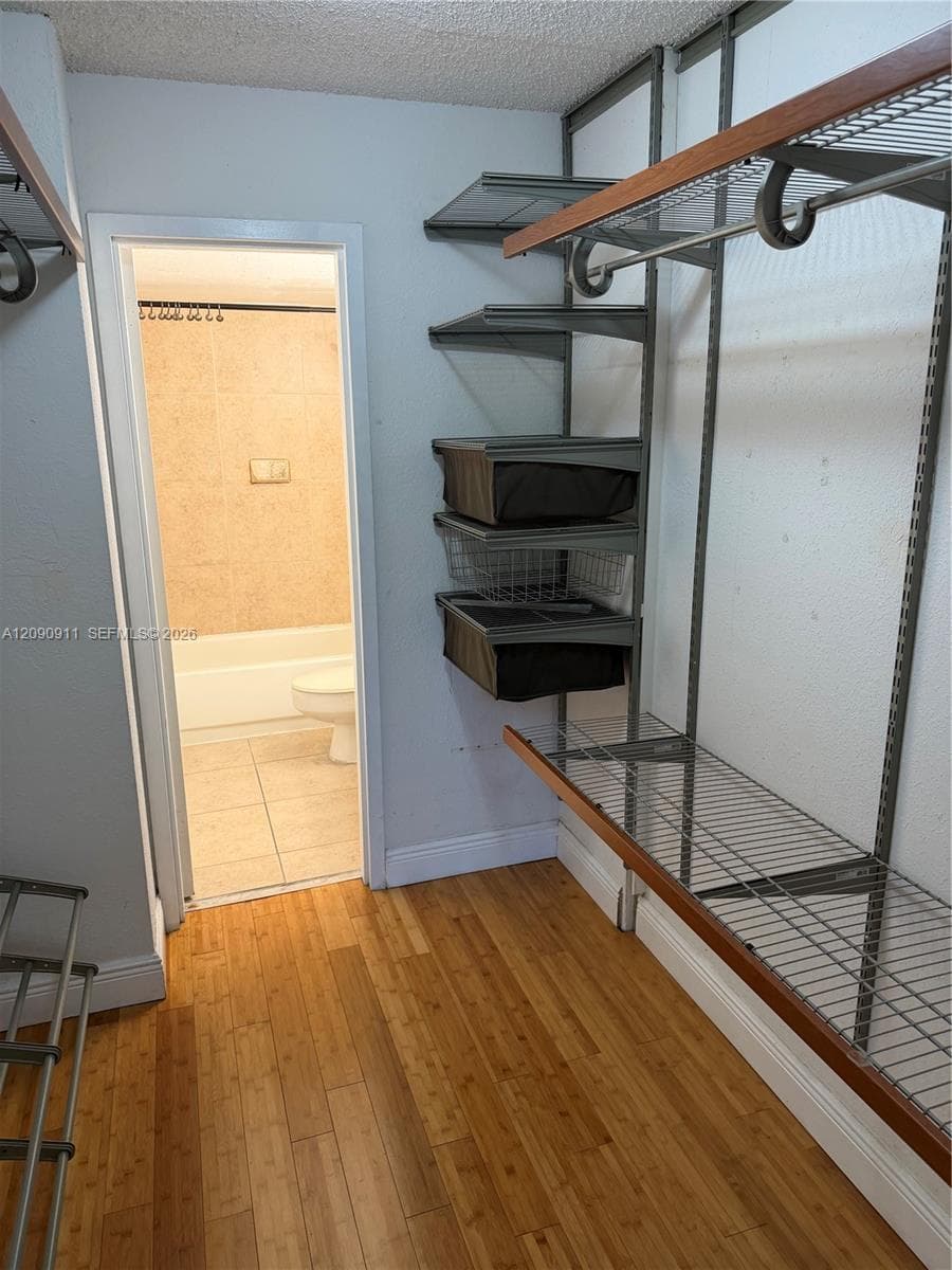 BAYVIEW PALMS CONDO · #413 in North Miami - Photo 6