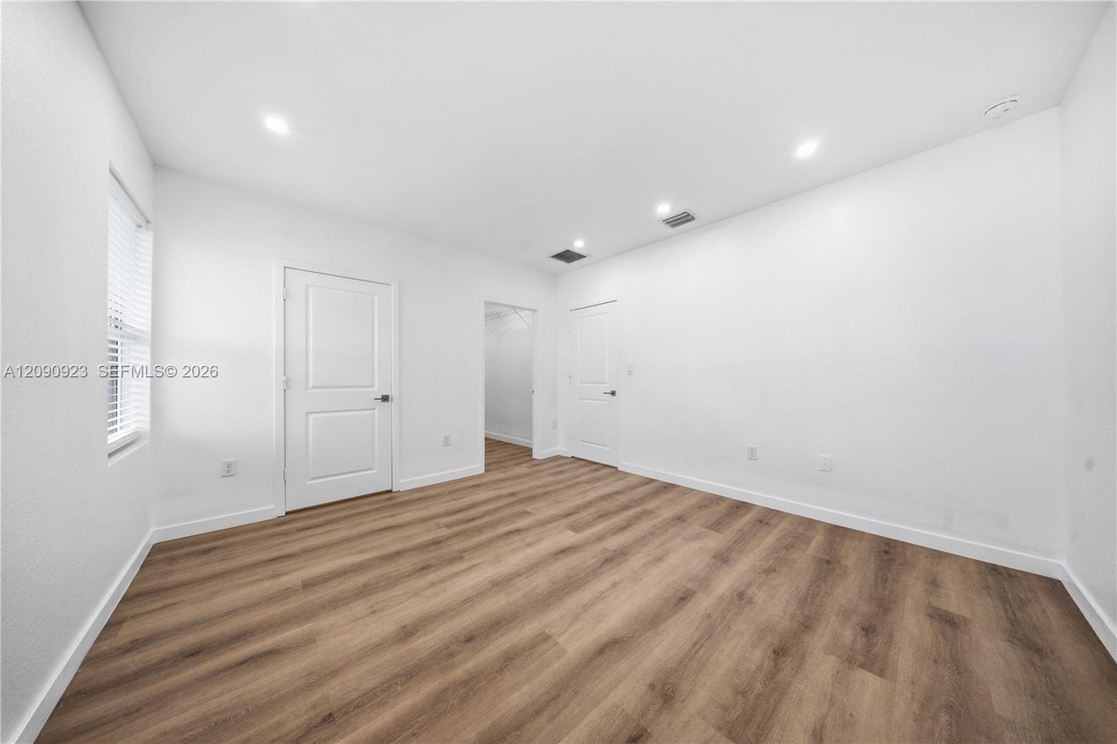 1762 SE 9th Ave photo 12