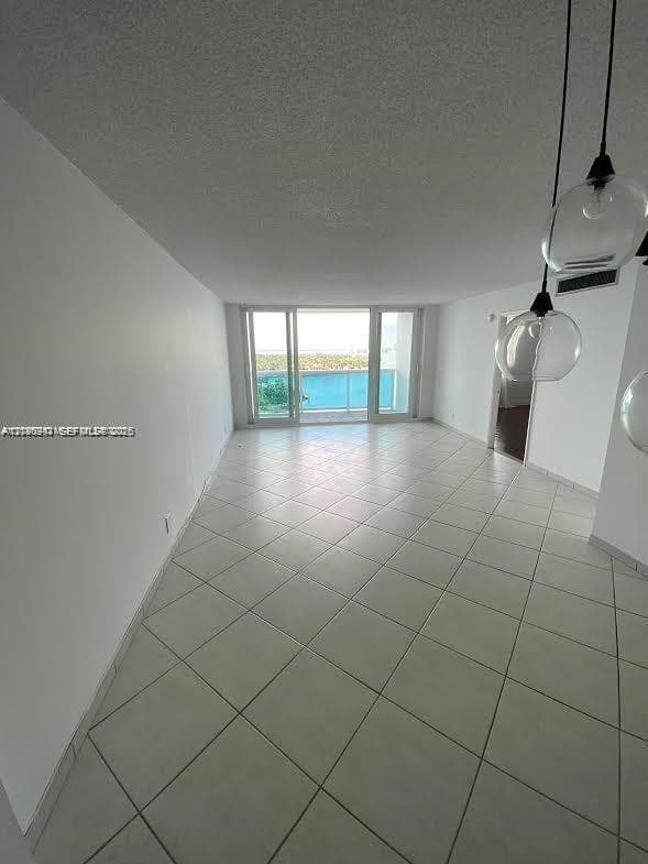 AQUASOL CONDO · #14K in Miami Beach - Photo 2