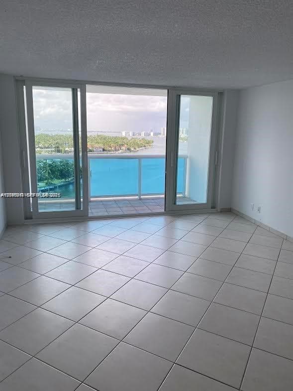 AQUASOL CONDO · #14K in Miami Beach - Photo 1