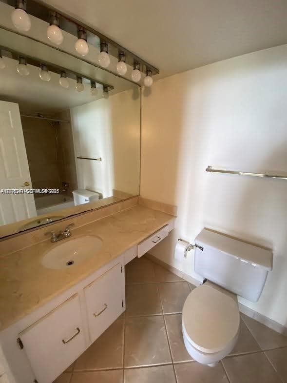 AQUASOL CONDO · #14K in Miami Beach - Photo 5