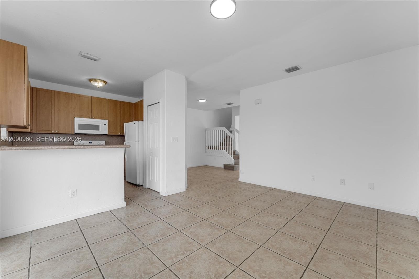 2712 SE 15th Pl photo 11
