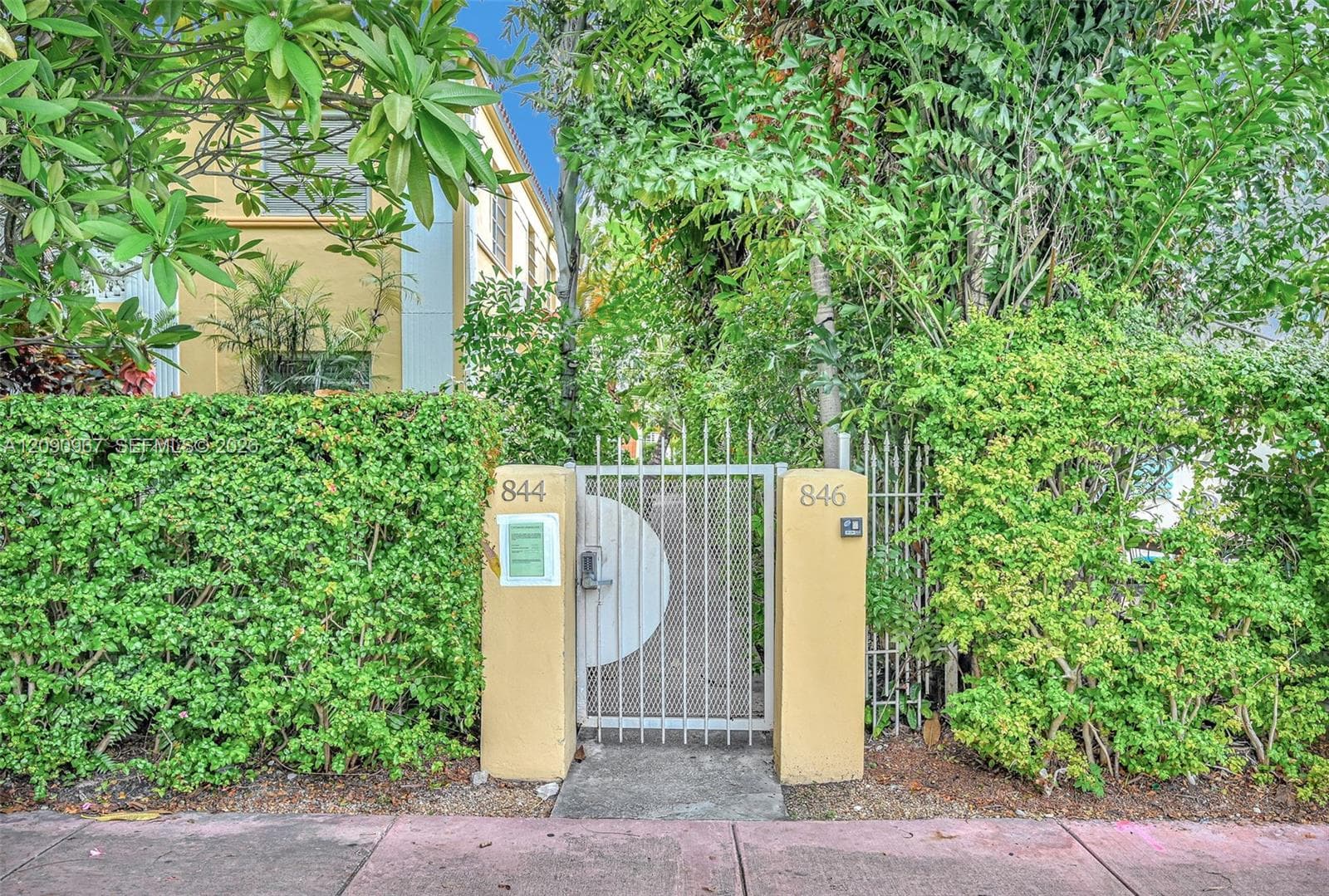 FLAMINGO WAVE CONDO · #8 in Miami Beach - Photo 26