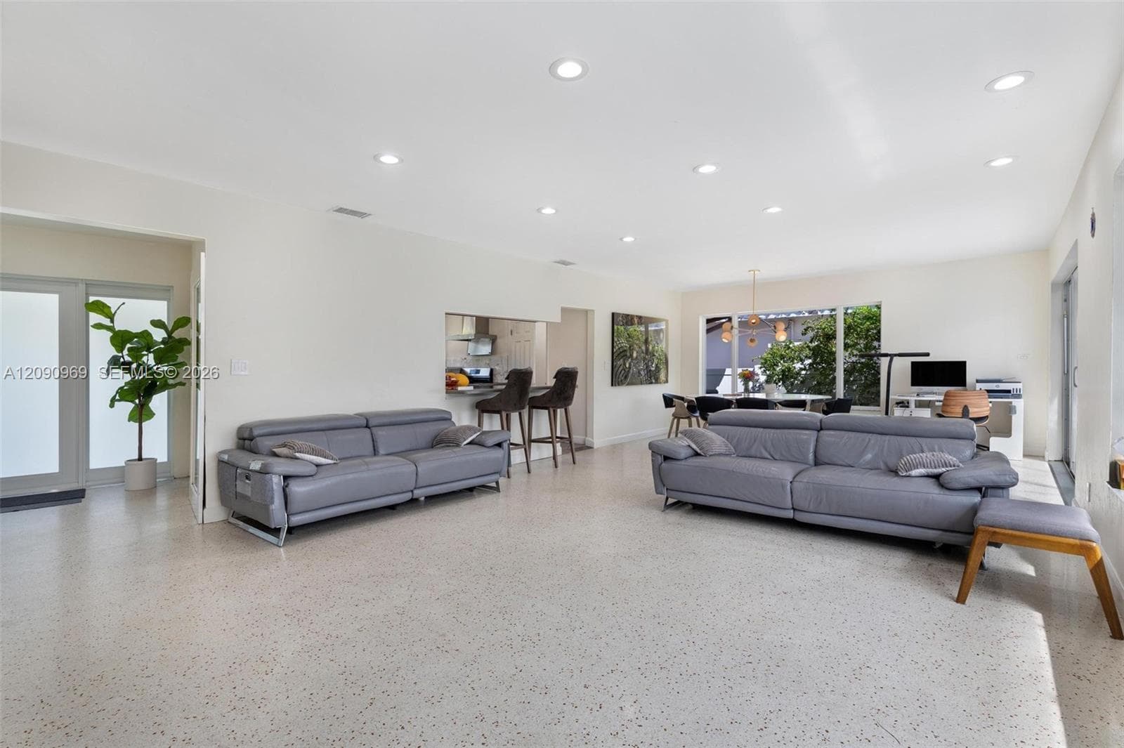 9217 Bay Dr photo 6