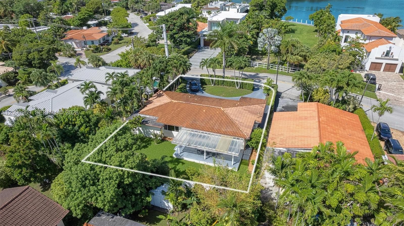 9217 Bay Dr photo 32