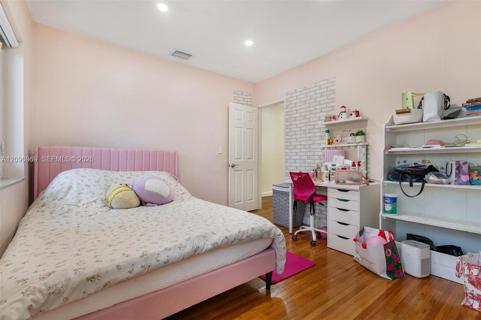 9217 Bay Dr photo 24