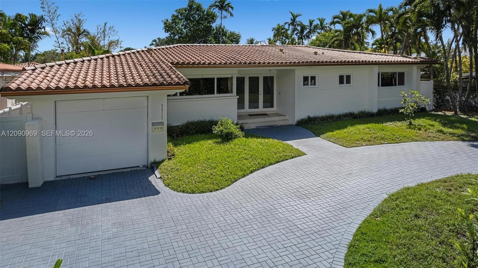 9217 Bay Dr photo 40