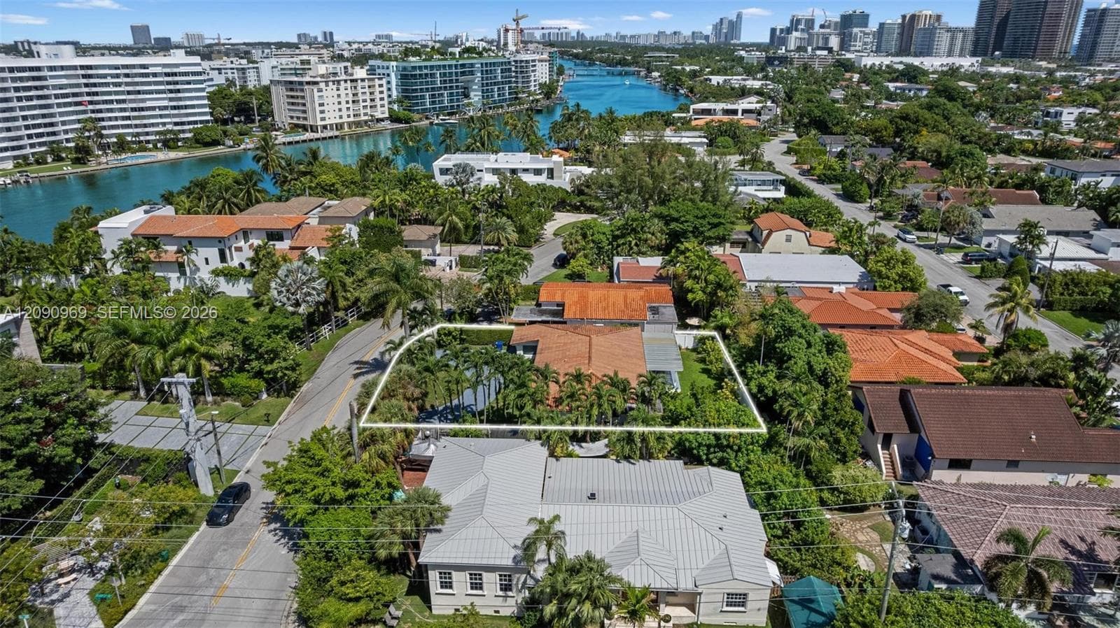 9217 Bay Dr photo 35