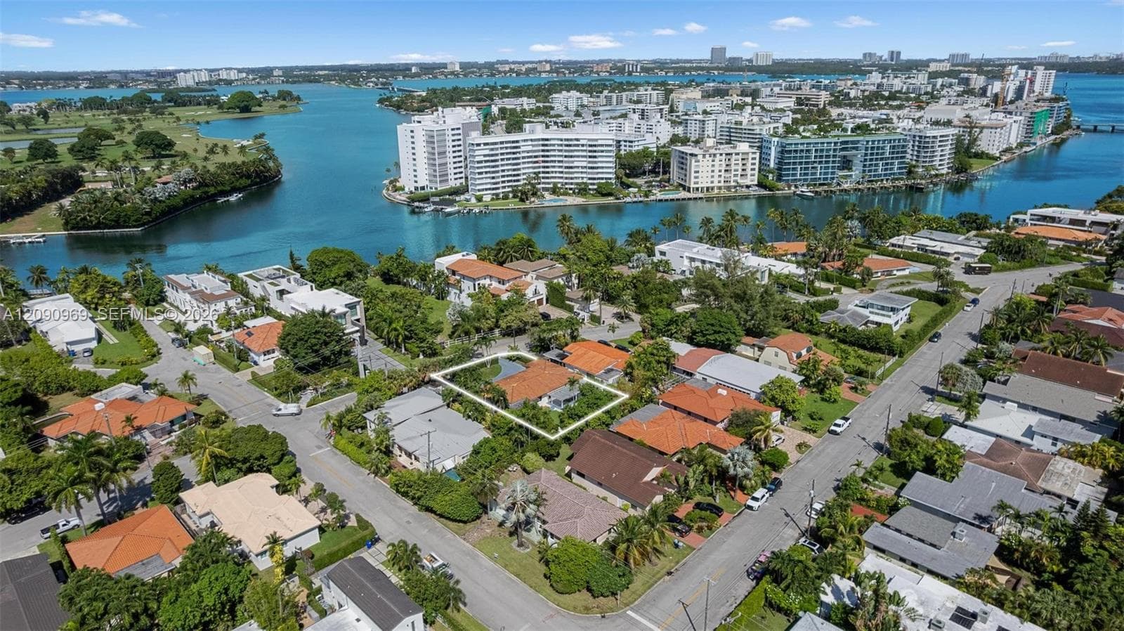 9217 Bay Dr photo 31