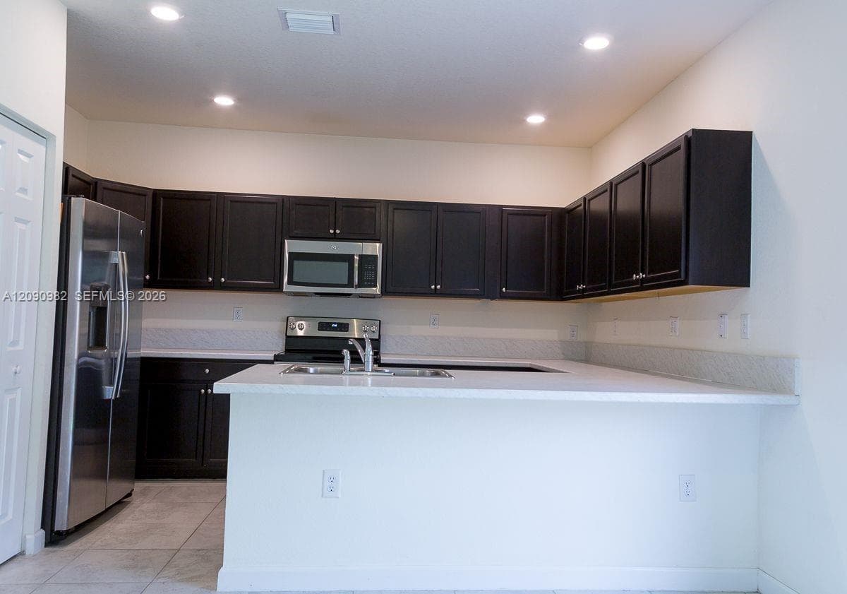 11422 SW 248th Ln photo 6