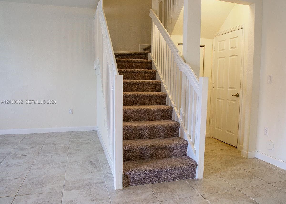 11422 SW 248th Ln photo 7