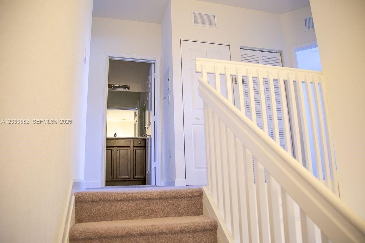 11422 SW 248th Ln photo 9
