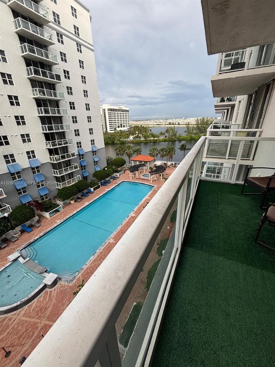 BLUE LAGOON CONDO · #912 in Miami - Photo 6