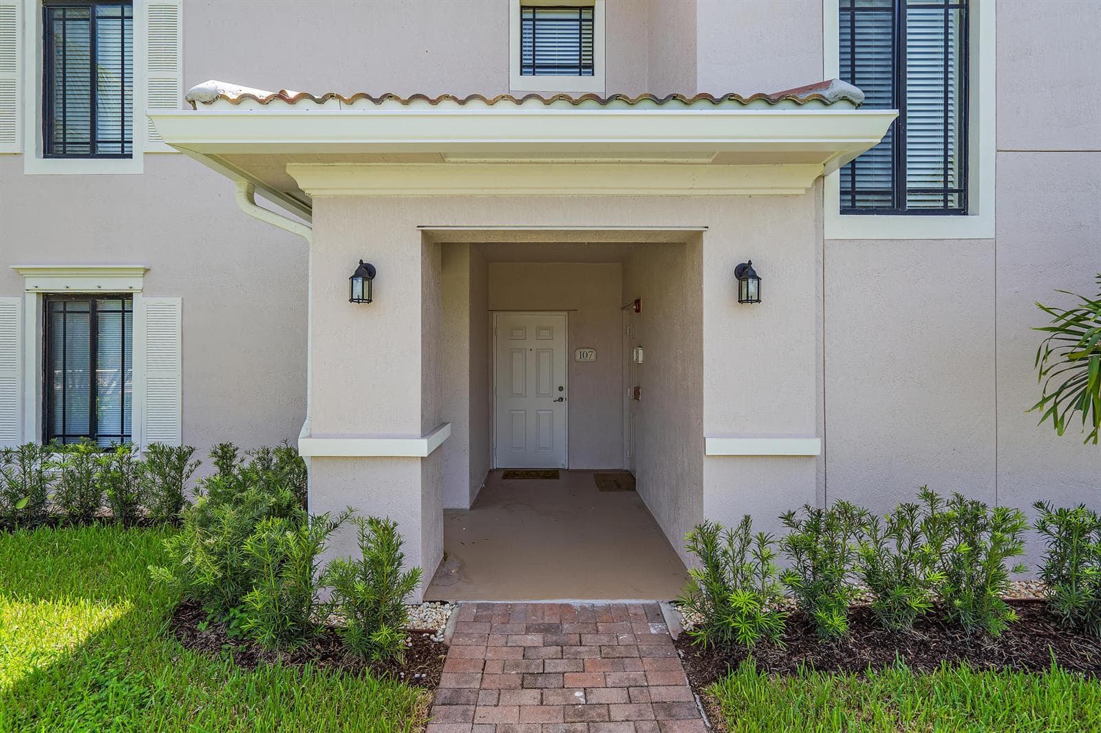 005-2810GrandePkwy107-PalmBeachGardens-F