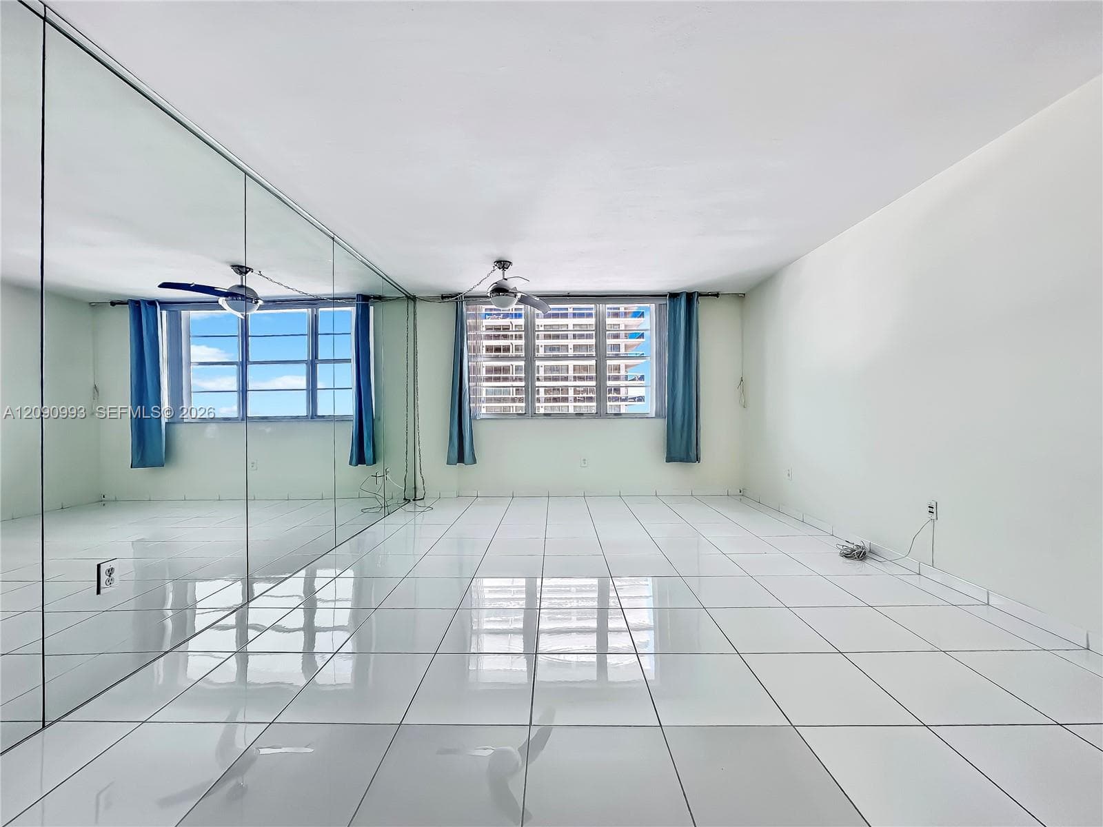 CORINTHIAN CONDO · #8E in Miami Beach - Photo 7