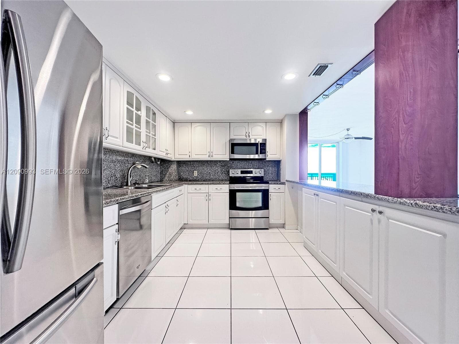CORINTHIAN CONDO · #8E in Miami Beach - Photo 9