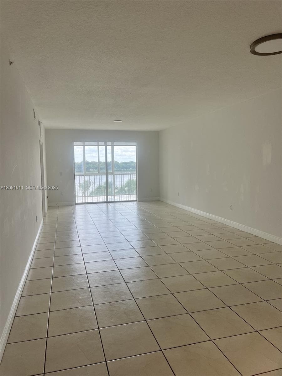 CAPTIVA CONDO B · #401 in Doral - Photo 3